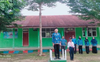 Upacara Bendera 17 Februari 2025 : Disiplin dan Tanggung Jawab